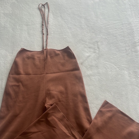 H&M Innovation Flare Brown Leggings with Strip-Neck Detail - Picture 3 of 4